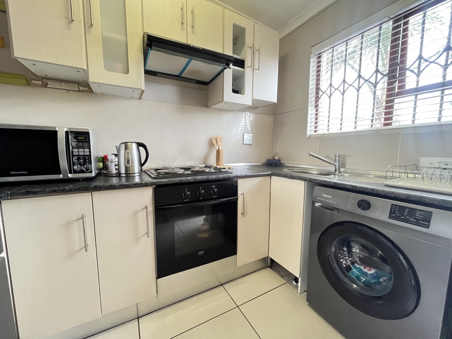 2 Bedroom Property for Sale in Parklands Western Cape